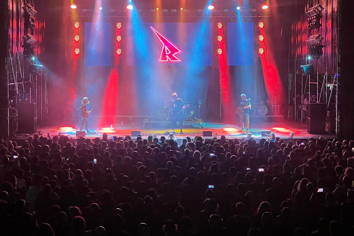 Reincidentes conecta con el público de San Roque en San Rock Festival